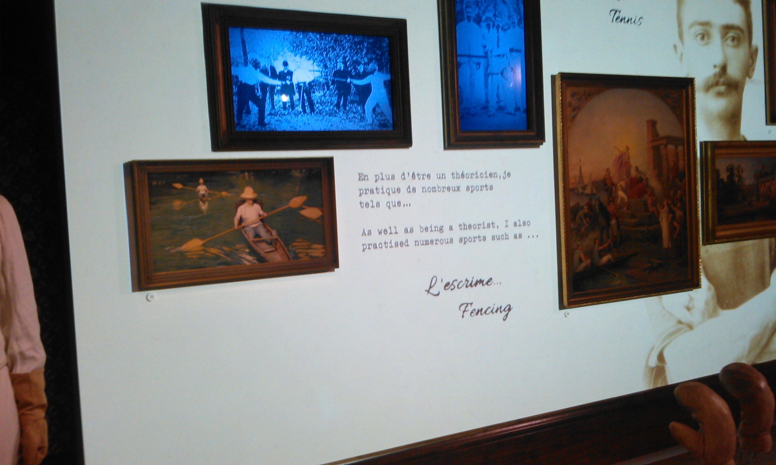 Il pannello dedicato alla pratica della Scherma di De Coubertin